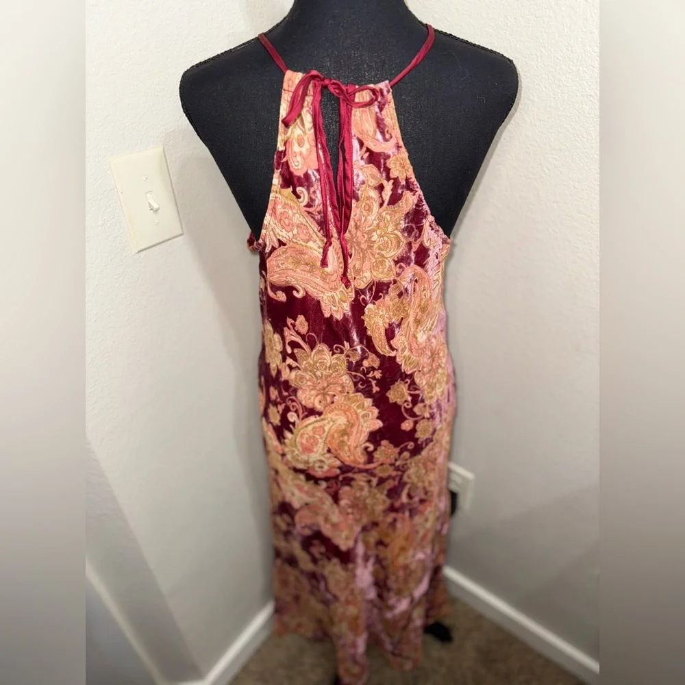 Dress Forum Floral‎ Paisley Velvet Midi Dress- Size Large
